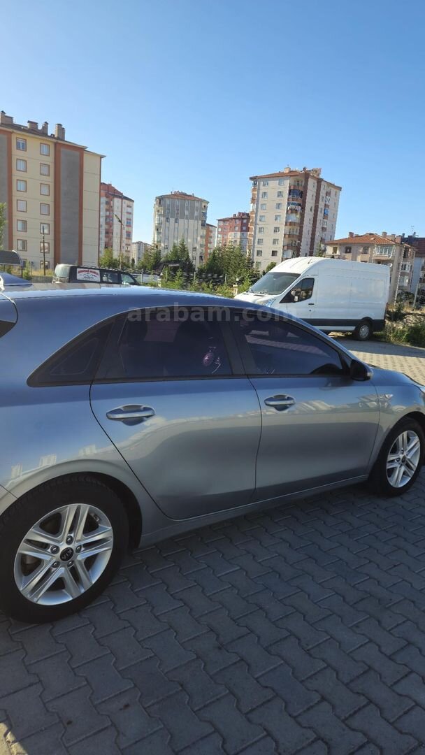 Sahibinden Kia Ceed 1.0 Cool Tekno 2020 Model Kayseri 70.300 km Gri (Gümüş) 3