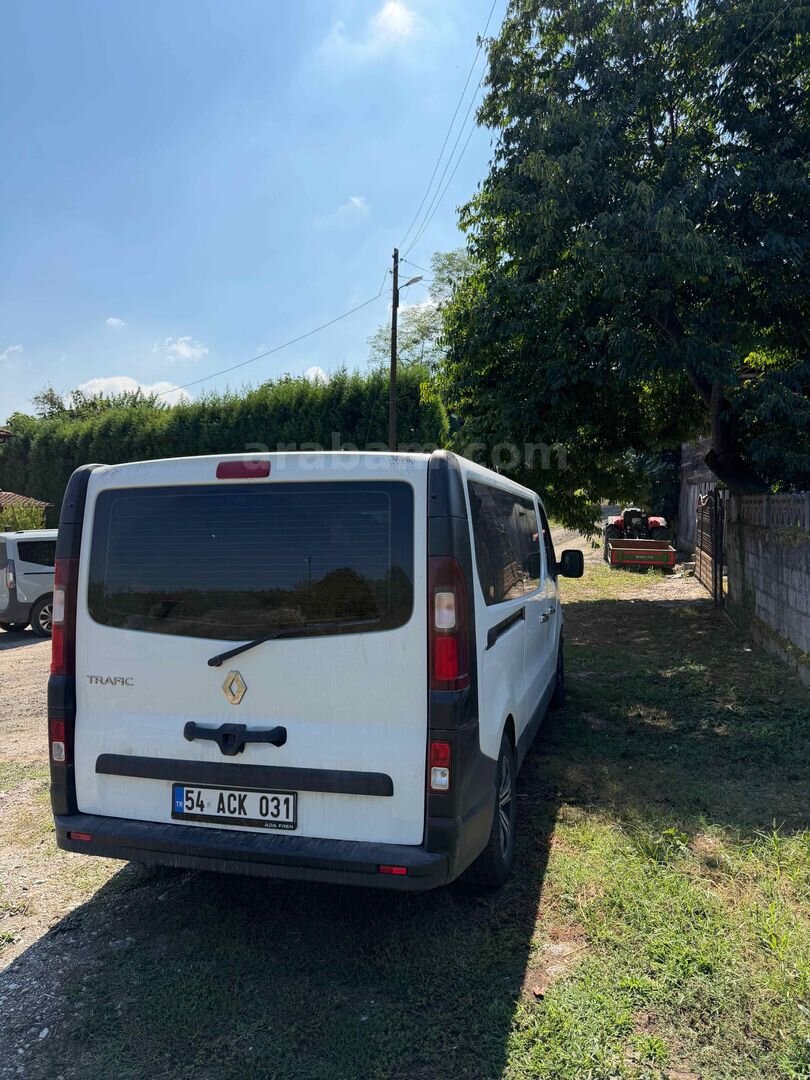 Sahibinden Renault Trafic 2.0 DCI Grand Confort 2024 Model Sakarya 122.000 km Beyaz 4