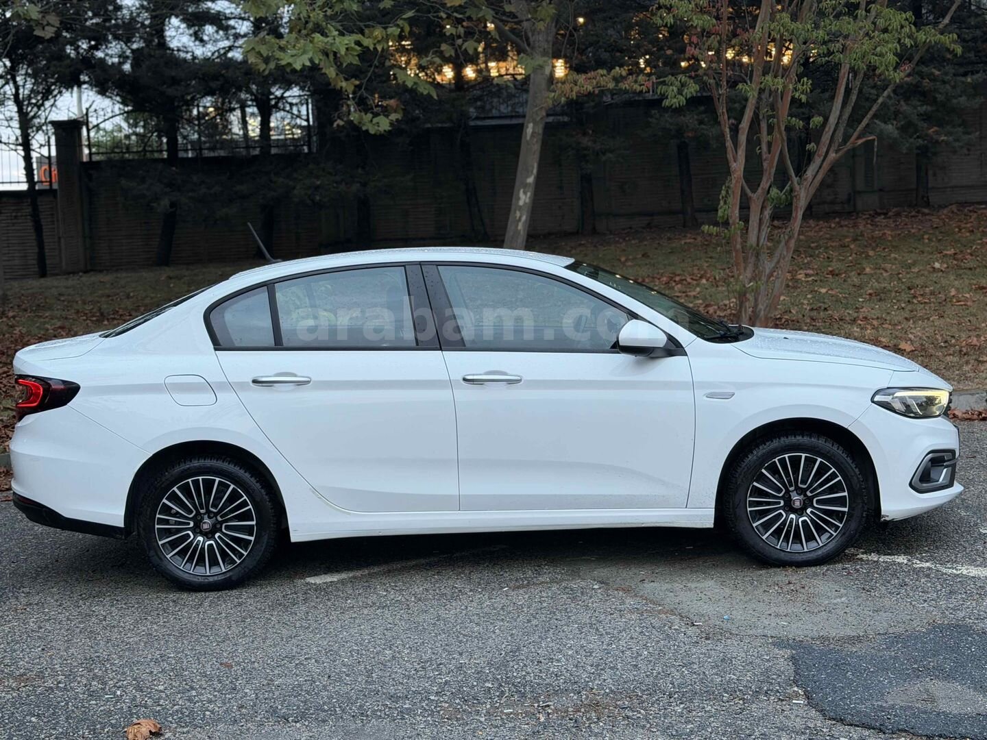 Galeriden Fiat Egea 1.6 Multijet Urban 2022 Model İstanbul 106.000 km Beyaz 7