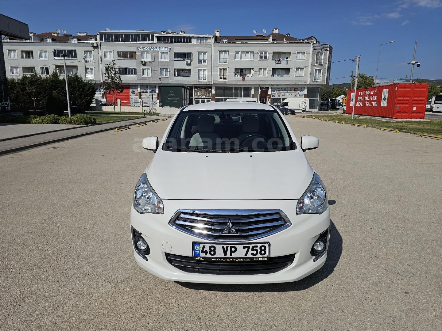 Sahibinden Mitsubishi Attrage 1.2 Intense 2015 Model Bursa 33.000 km Beyaz 3