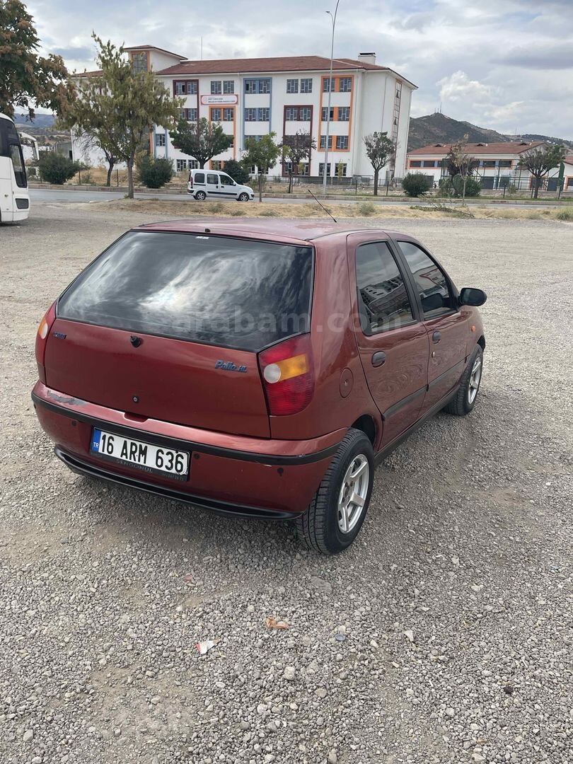 Galeriden Fiat Palio 1.4 EL 1999 Model Afyonkarahisar 270.000 km Bordo 6