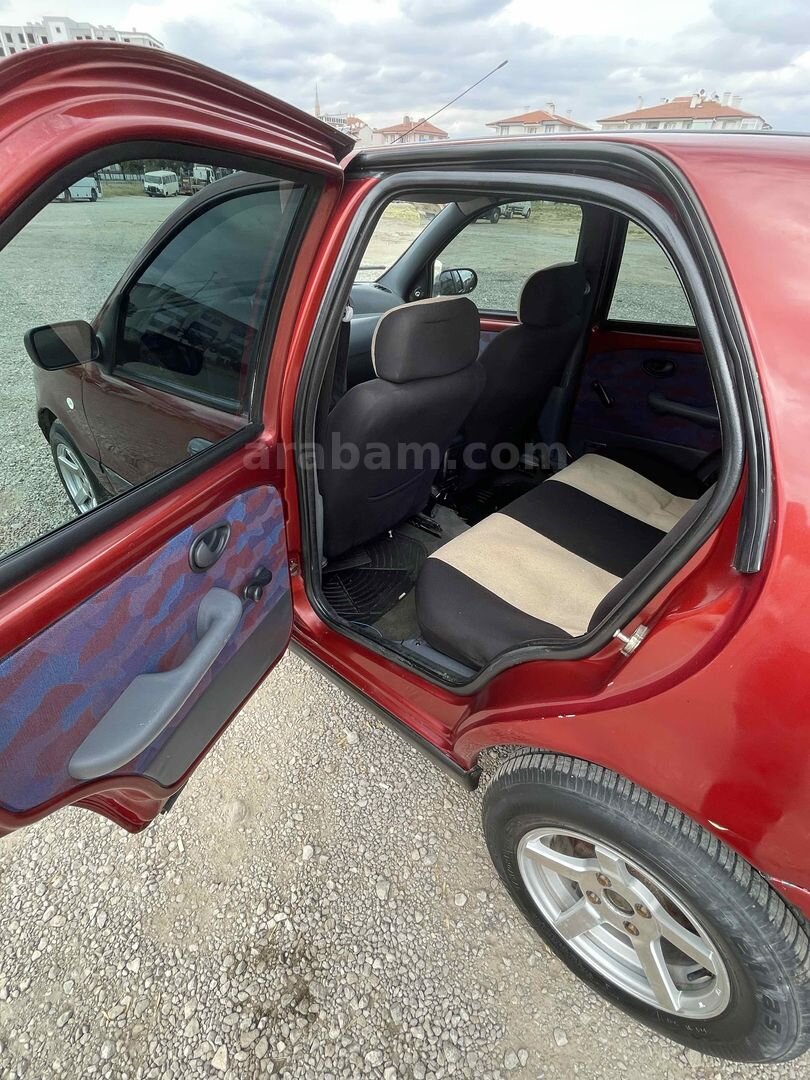 Galeriden Fiat Palio 1.4 EL 1999 Model Afyonkarahisar 270.000 km Bordo 5