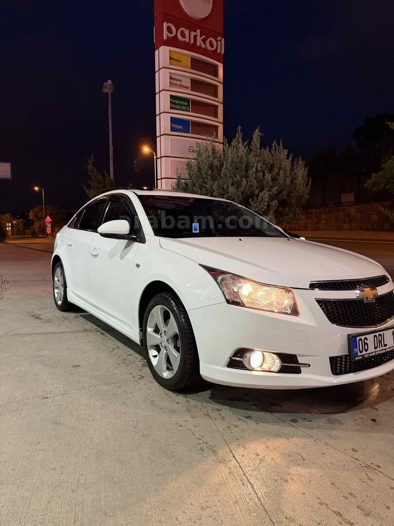Sahibinden Chevrolet Cruze 1.6 Design Edition 2011 Model 3