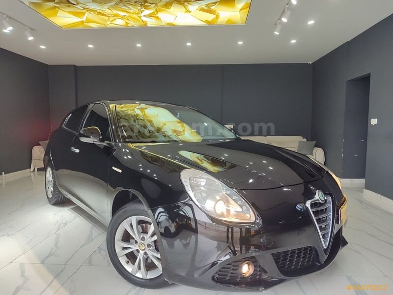 Galeriden Alfa Romeo Giulietta 1.4 TB Progression Plus 2012 Model Bursa 264.116 km Siyah