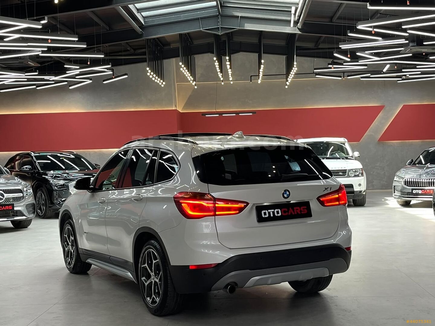 OTOCARS- 166 BİN'DE 2016 BMW X1 X-LİNE CAM TAVAN E.BAGAJ HATASIZ 5