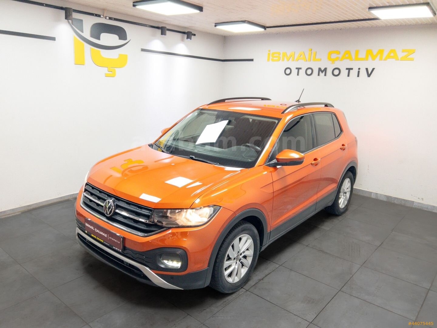Galeriden Volkswagen T-Cross 1.0 TSI Life 2022 Model İzmir 55.626 km Turuncu 3