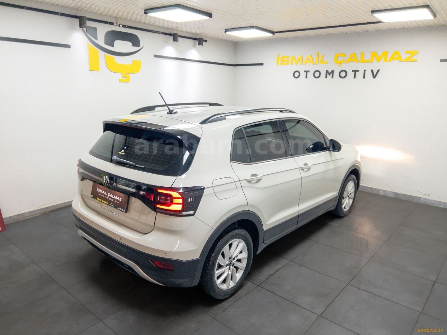 Galeriden Volkswagen T-Cross 1.0 TSI Life 2022 Model İzmir 46.498 km Gri 6