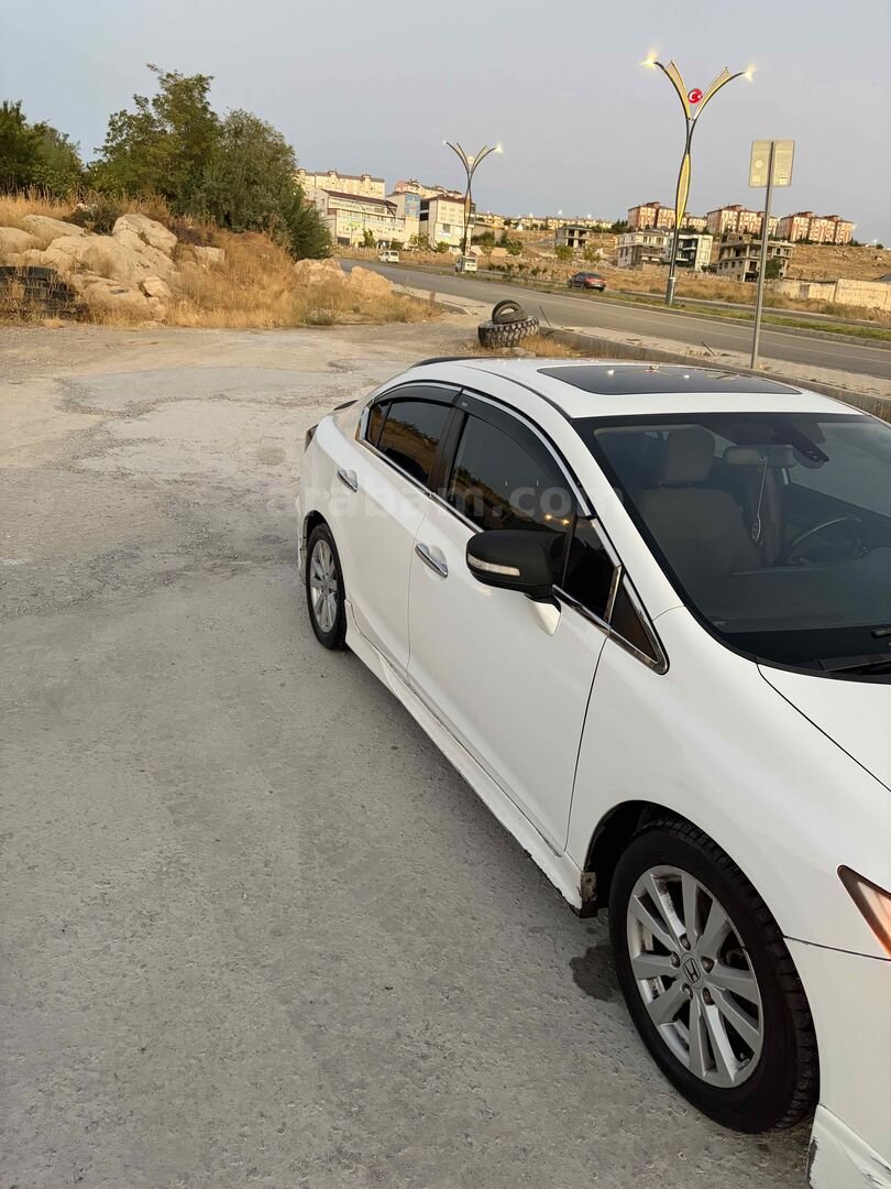 MEMURDAN TEMİZ CİVİC 3