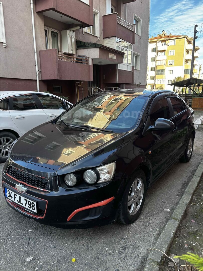 Sahibinden Chevrolet Aveo 1.4 LT 2011 Model Sakarya 219.000 km Siyah 3