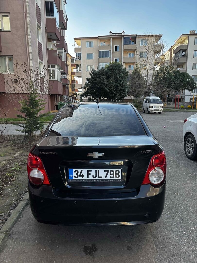Sahibinden Chevrolet Aveo 1.4 LT 2011 Model Sakarya 219.000 km Siyah 6