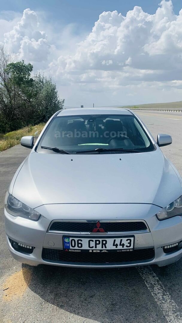 Sahibinden Mitsubishi Lancer 1.6 Invite 2011 Model Ankara 295.000 km Gri (Gümüş) 3