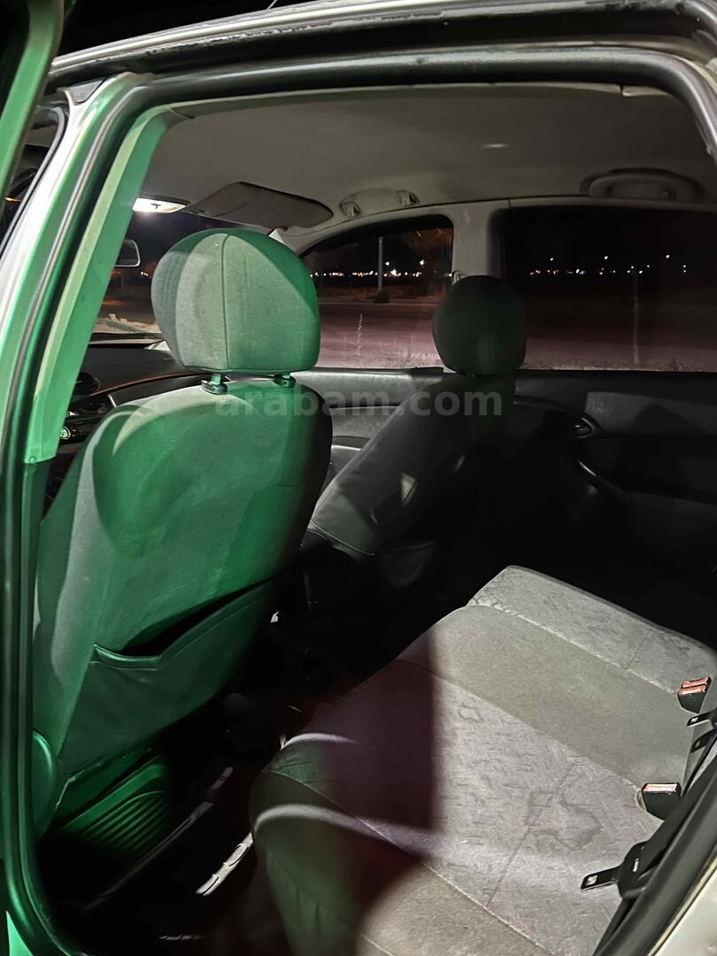 Sahibinden Ford Focus 1.6 Comfort 2001 Model 2
