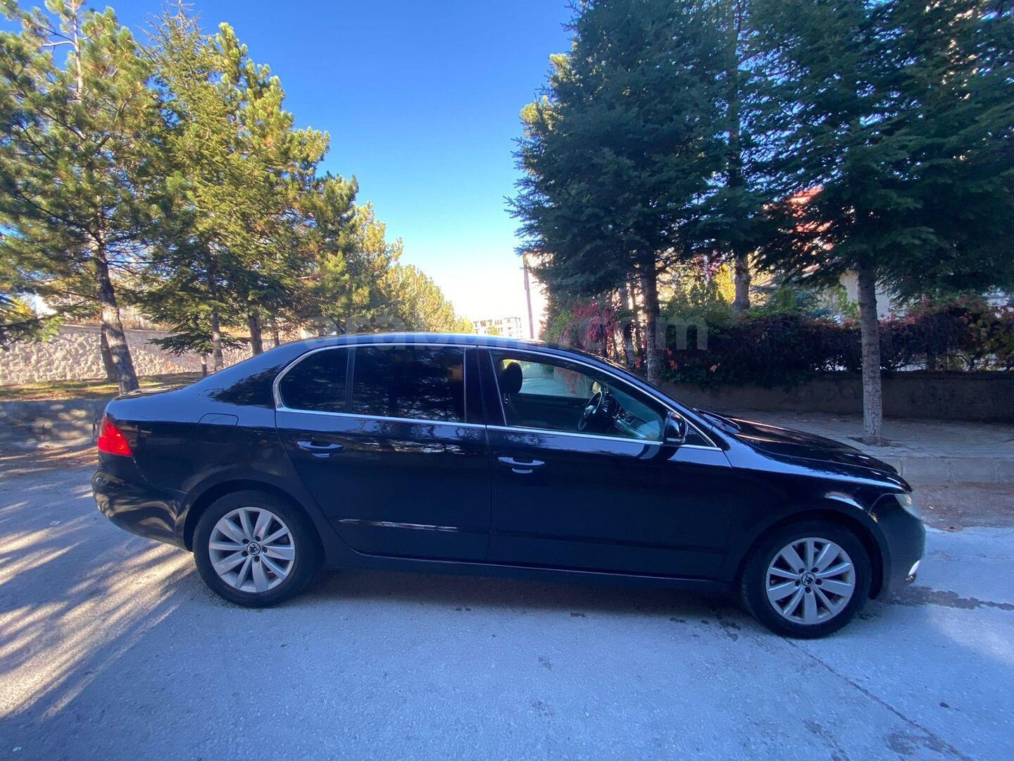 Sahibinden Skoda SuperB 1.4 TSI Ambition 2009 Model Tokat 290.000 km Siyah 4