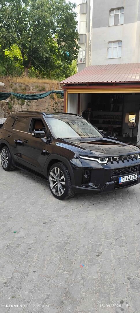 Sahibinden KGM SsangYong Torres 1.5 GDI 2023 Model Bitlis 24.000 km Siyah 1