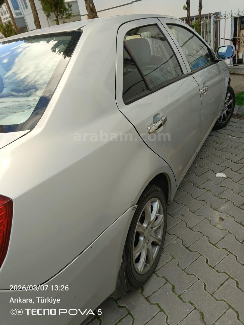 Sahibinden Geely Familia 1.5 Comfort 2011 Model Ankara 90.000 km Gri (Gümüş) 5