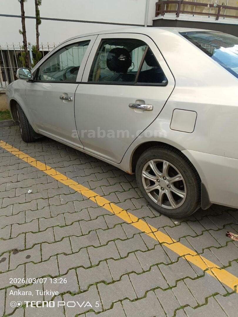 Sahibinden Geely Familia 1.5 Comfort 2011 Model Ankara 90.000 km Gri (Gümüş) 6