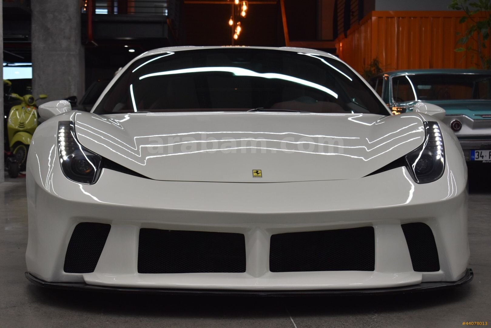 Galeriden Ferrari 458 Spider 2012 Model İstanbul 36.700 km Beyaz 3