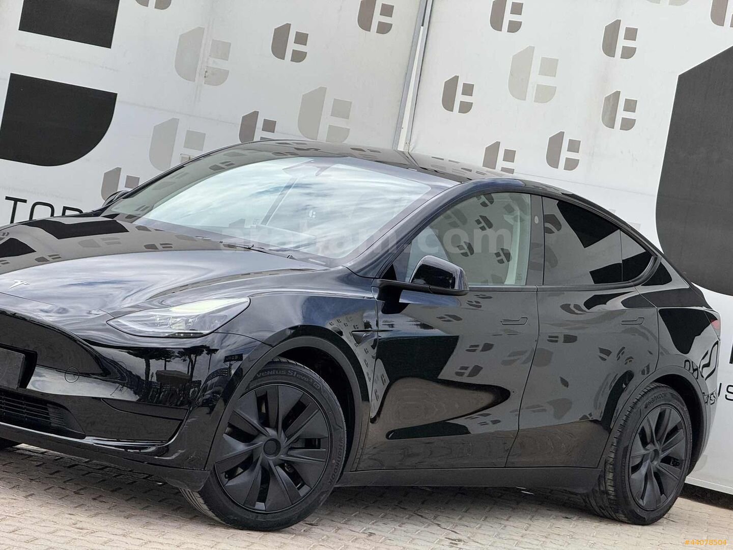 Galeriden Tesla Model Y RWD (Legacy) 2025 Model İzmir 52.000 km Siyah 7