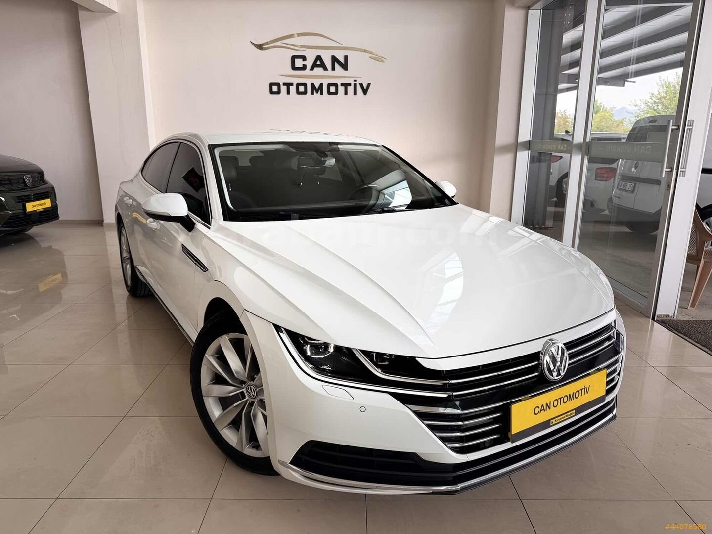 Galeriden Volkswagen Arteon 2.0 TDI Elegance 2017 Model Denizli 187.000 km Beyaz 2