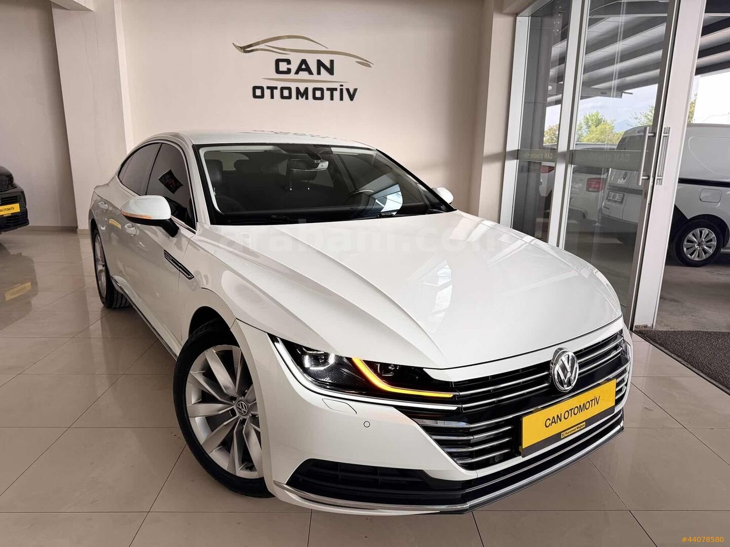 Galeriden Volkswagen Arteon 2.0 TDI Elegance 2017 Model Denizli 187.000 km Beyaz 1