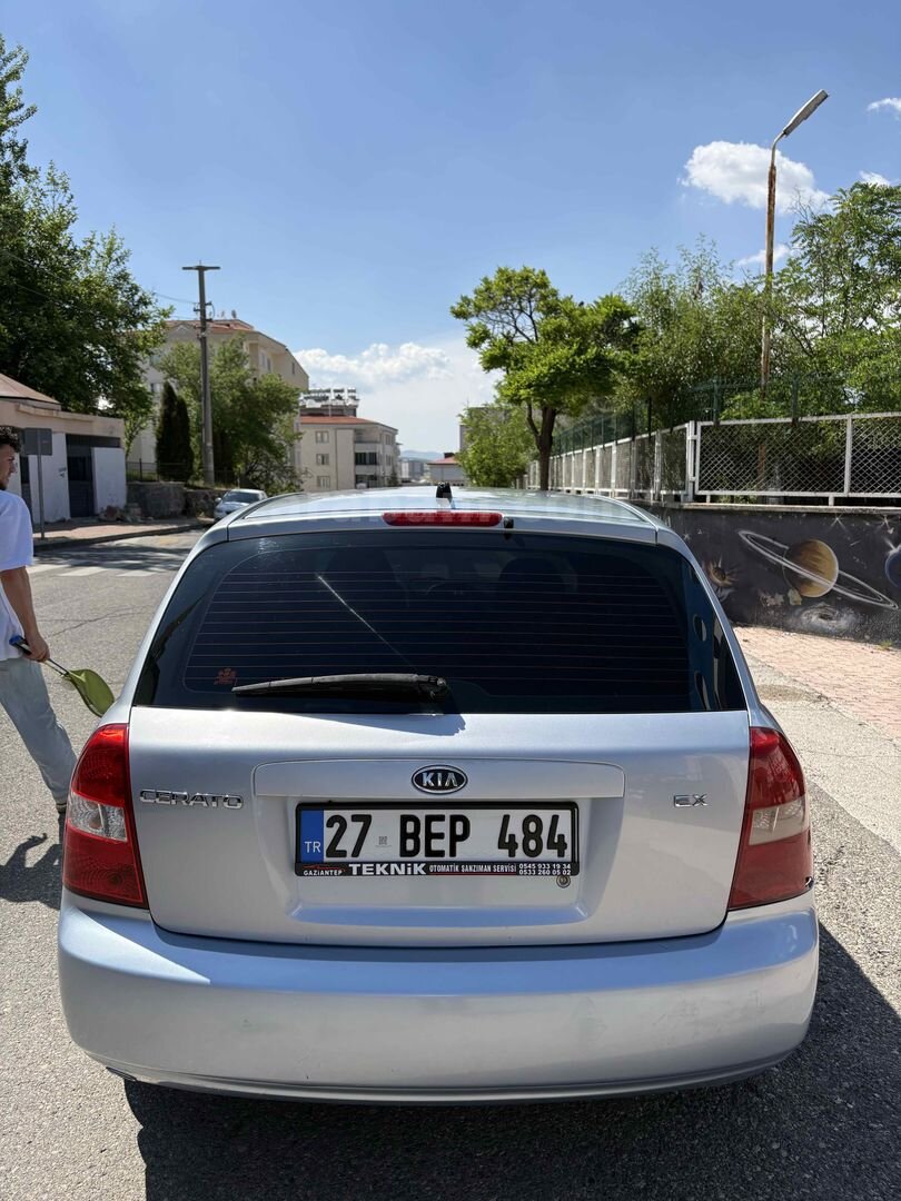 Sahibinden Kia Cerato 1.6 EX Comfort 2005 Model Gaziantep 227.000 km Mavi (metalik) 3