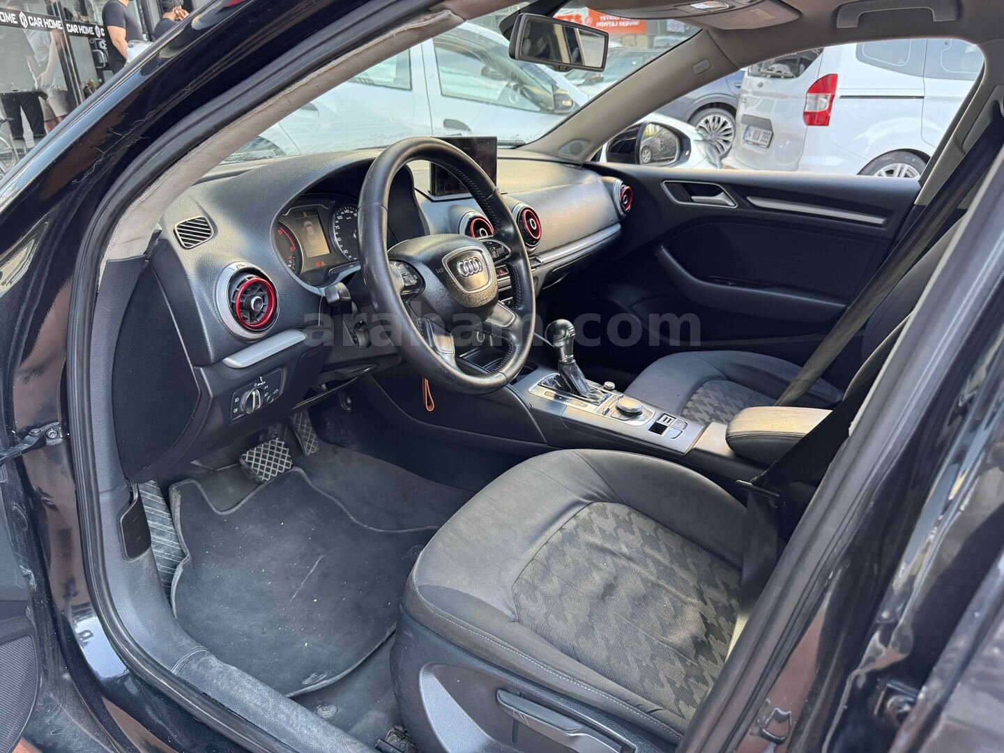 Galeriden Audi A3 Sedan 1.6 TDI Attraction 2013 Model İstanbul 105.000 km Siyah 7
