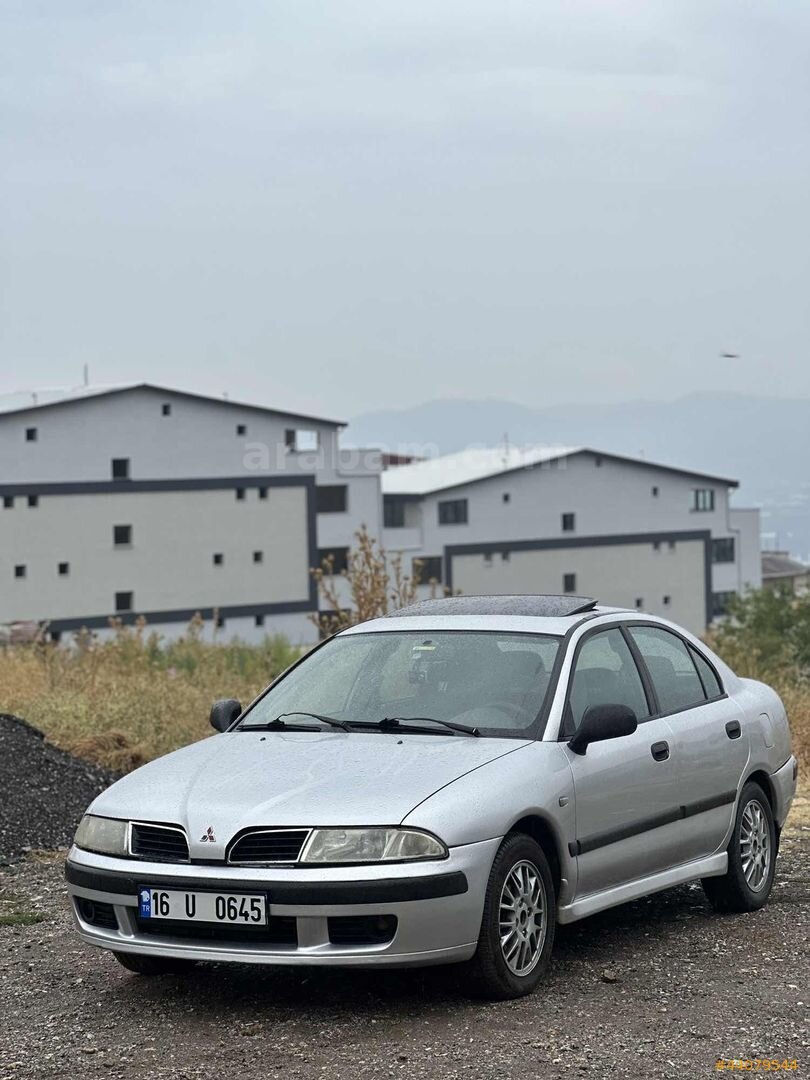 Galeriden Mitsubishi Carisma 1.6 Avance 2001 Model Bursa 328.000 km Gri 1