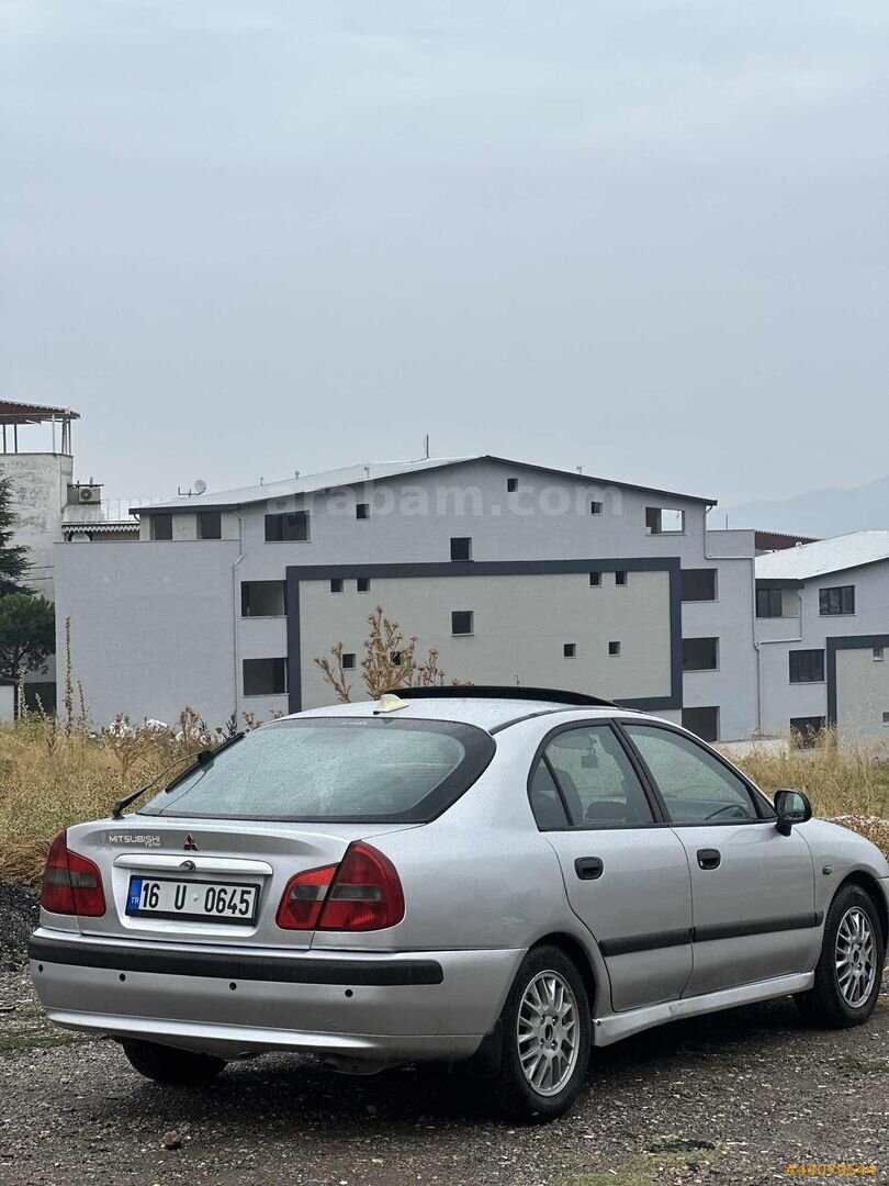 Galeriden Mitsubishi Carisma 1.6 Avance 2001 Model Bursa 328.000 km Gri 6