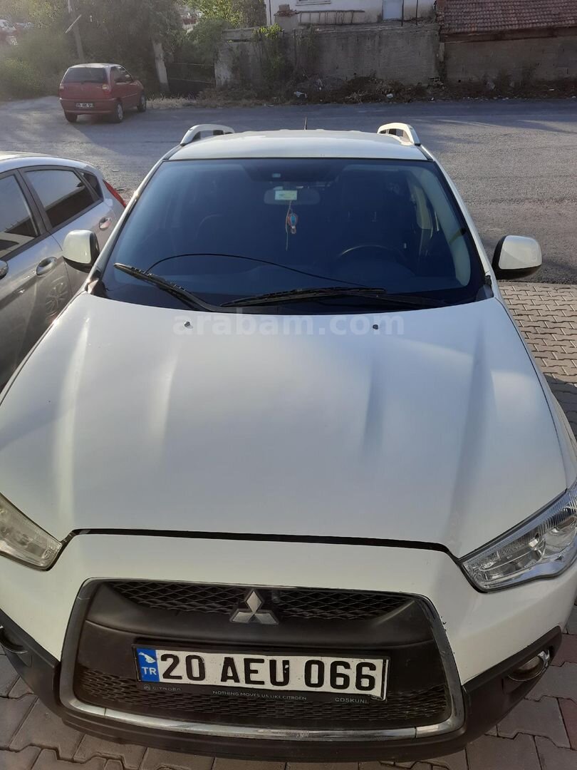 Sahibinden Mitsubishi ASX 1.6 MIVEC Intense 2011 Model 270.000 km Beyaz 3