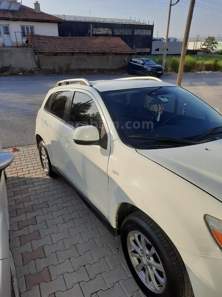 Sahibinden Mitsubishi ASX 1.6 MIVEC Intense 2011 Model 270.000 km Beyaz