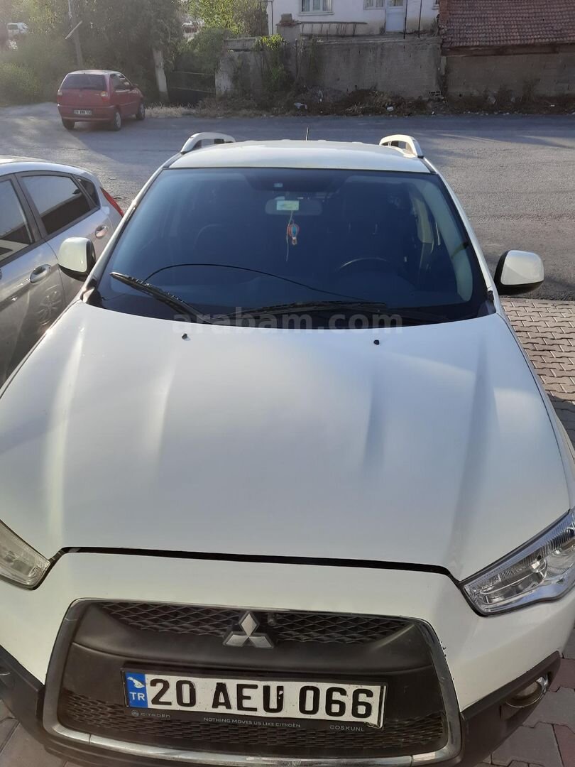 Sahibinden Mitsubishi ASX 1.6 MIVEC Intense 2011 Model 270.000 km Beyaz 2