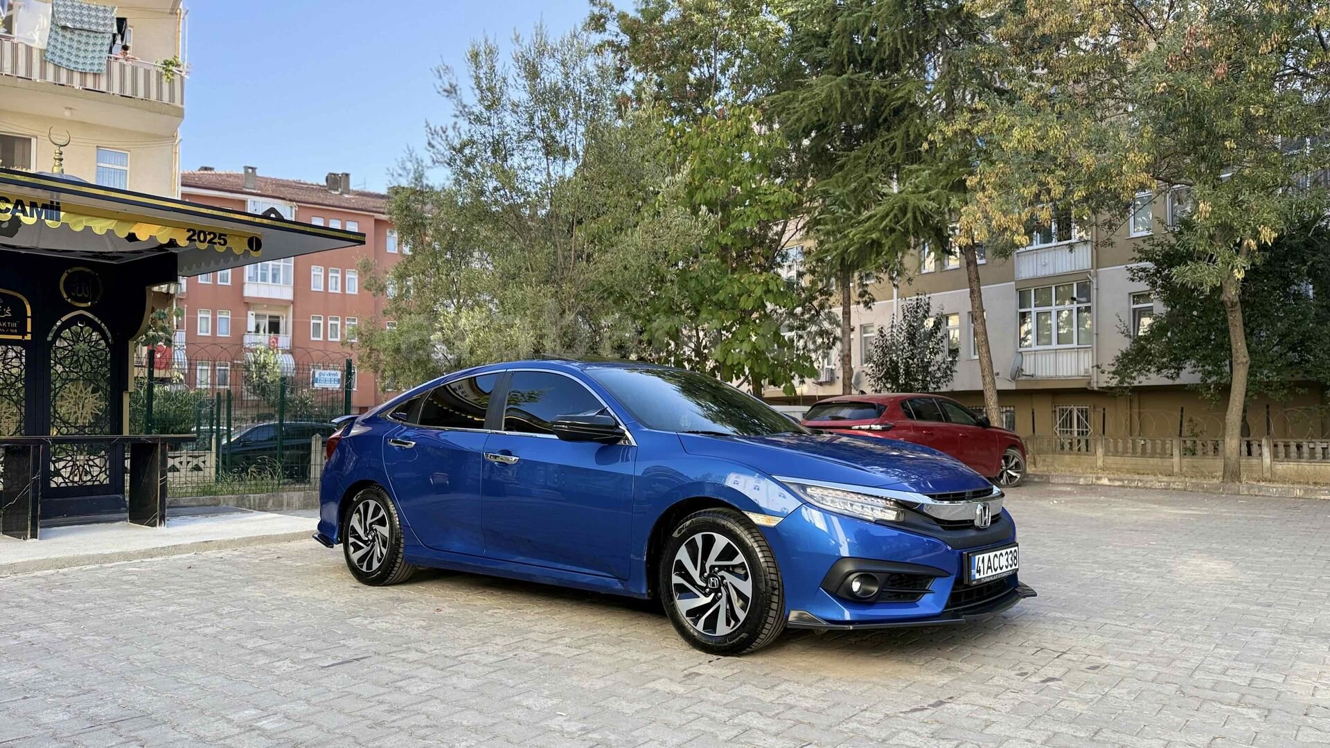 TEMİZ KULLANILMIŞ MAVİ 2019 MODEL 1