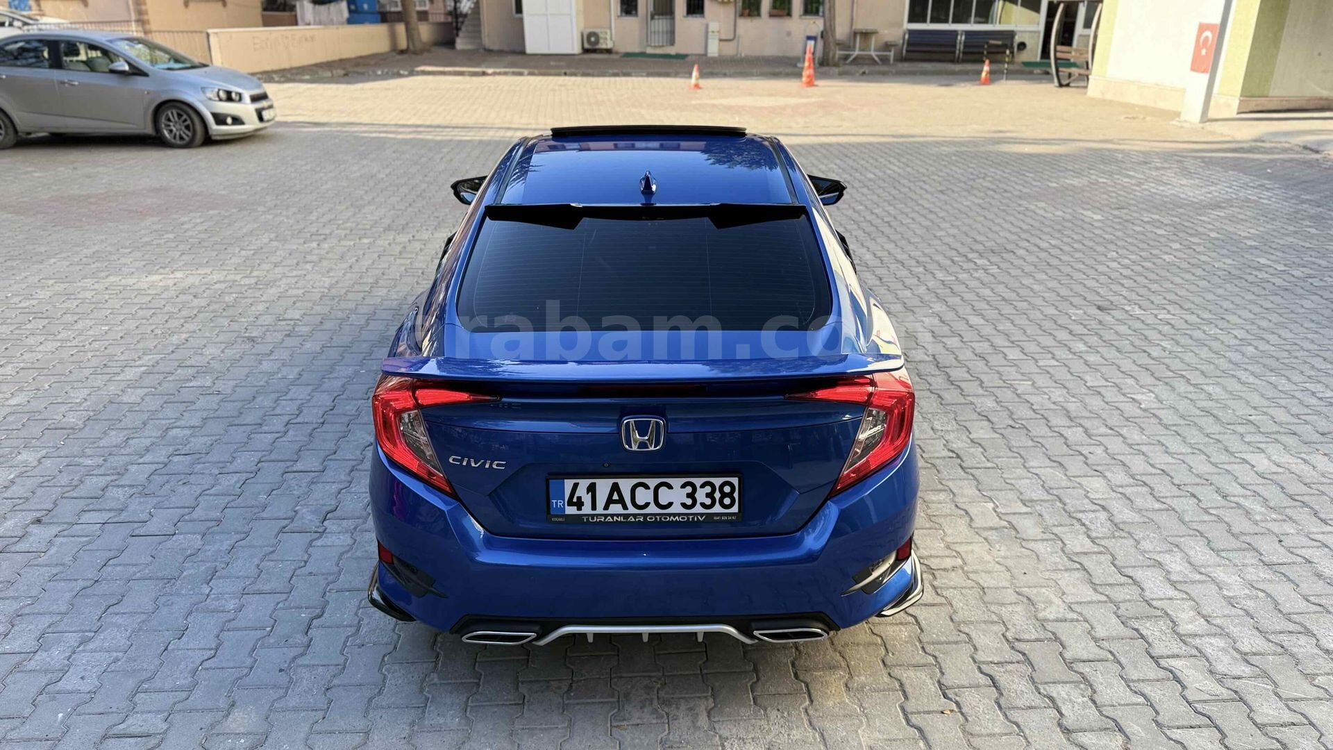 TEMİZ KULLANILMIŞ MAVİ 2019 MODEL 6