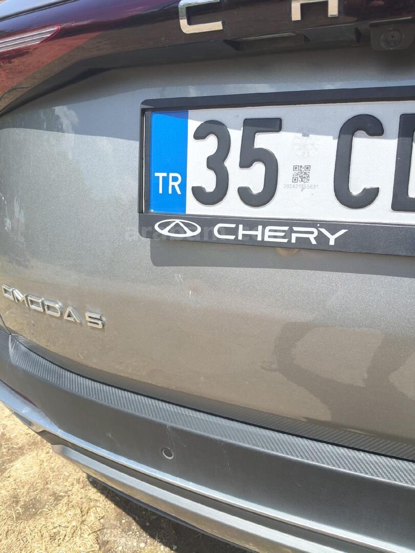 Sahibinden Chery Omoda 5 1.6 T-GDI Comfort 2024 Model İzmir 30.400 km Gri (Gümüş) 4