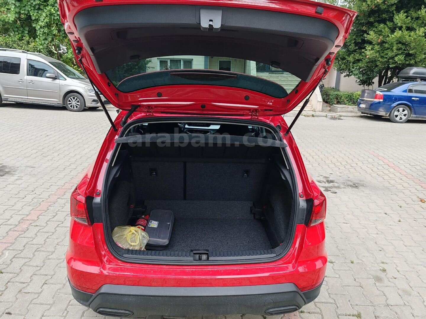 Sahibinden Seat Arona 1.0 EcoTSI Style 2022 Model İstanbul 47.000 km Kırmızı 6