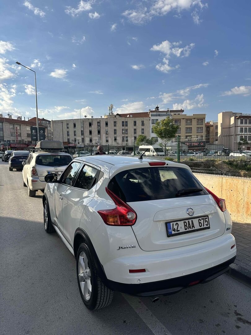 ACİLL Sahibinden Nissan Juke 1.5 dCi Platinum 2012 Model Beyaz 3