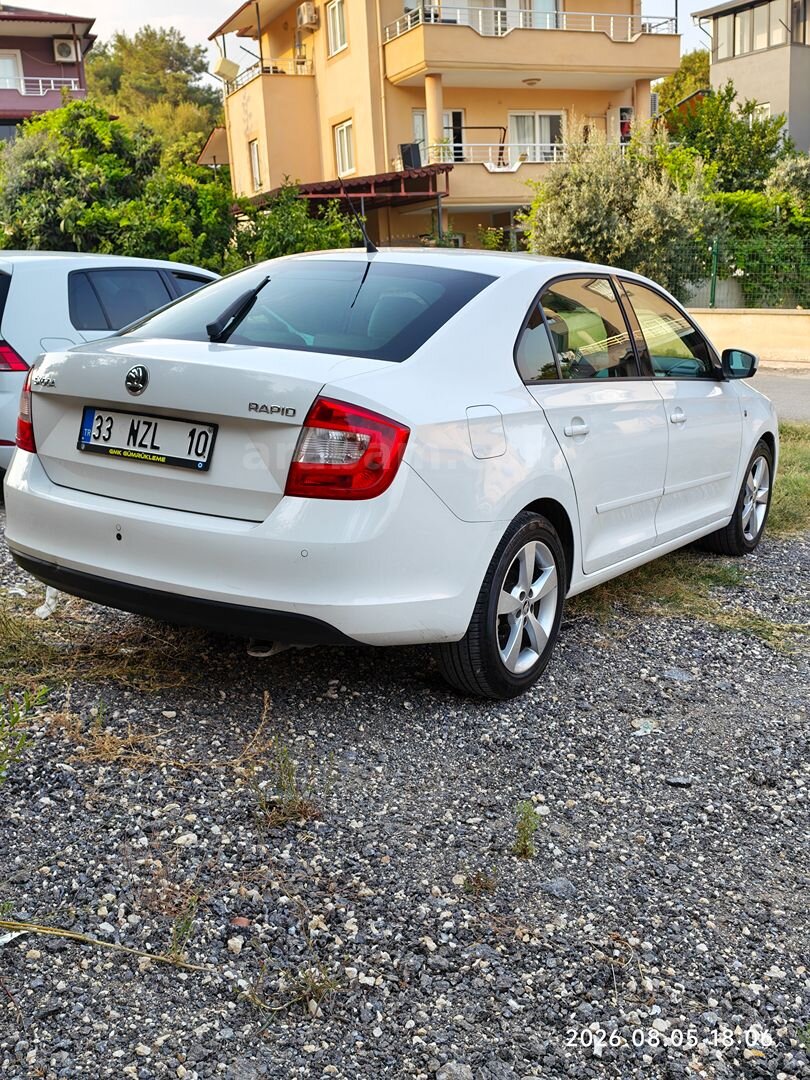 Sahibinden Skoda Rapid 1.6 CR TDI Elegance 2013 Model 3
