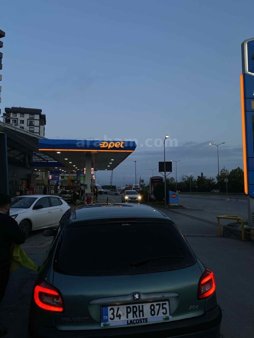 Sahibinden Peugeot 206 1.4 XR 2000 Model 202.000 km Yeşil 2