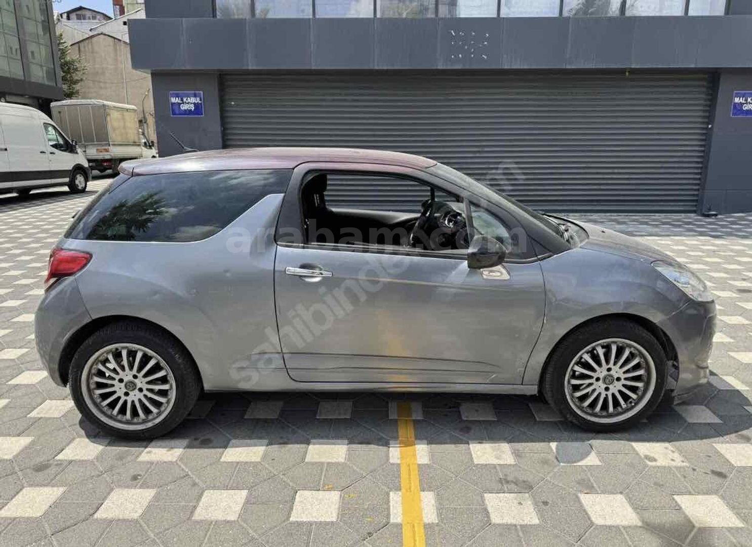 Sahibinden DS Automobiles DS3 1.6 VTi DStyle 2010 Model İstanbul 227.000 km Gri 3