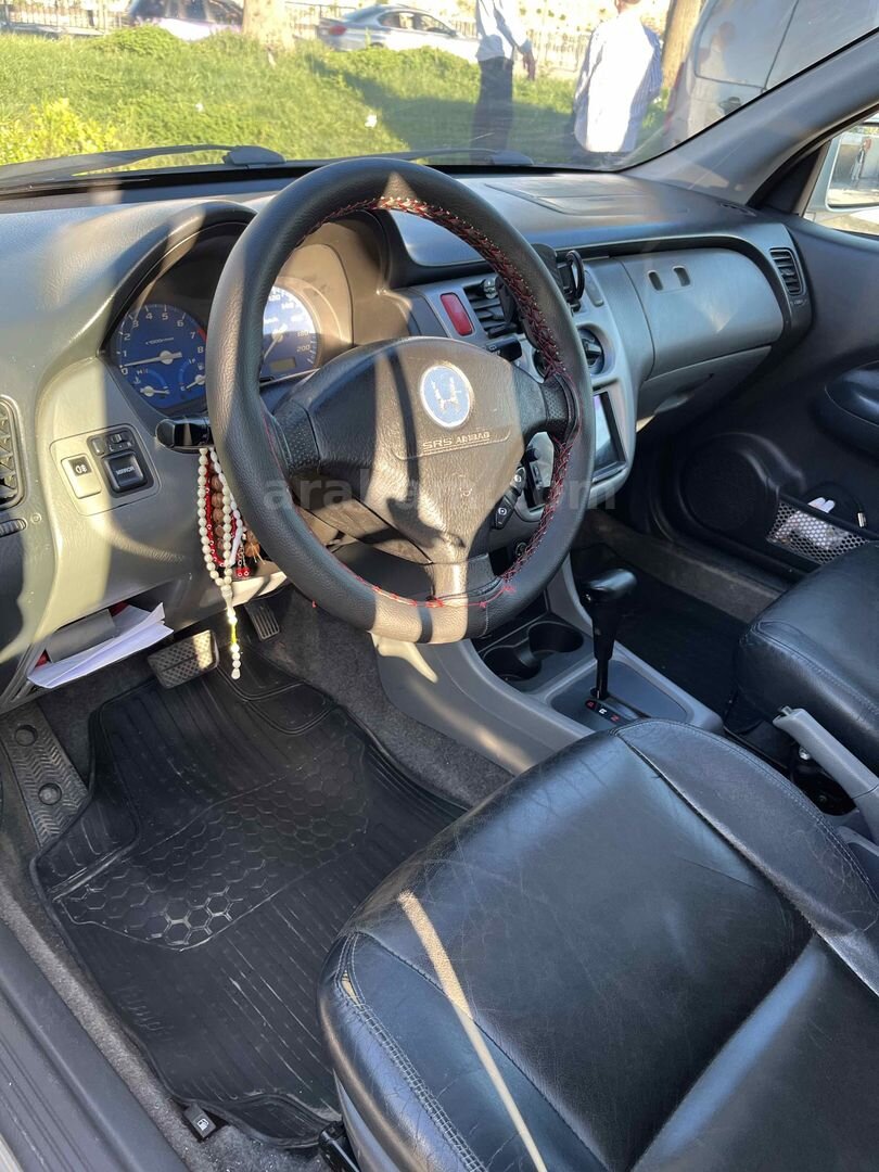 Sahibinden Honda HR-V 4WD 2000 Model 5