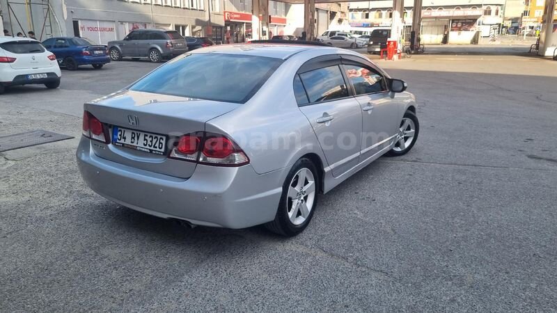 Sahibinden Honda Civic 1.6i VTEC Elegance 2011 Model