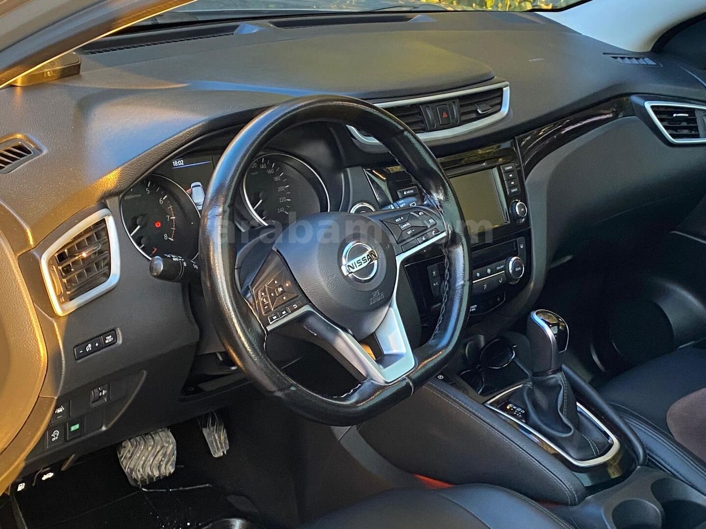 Sahibinden Nissan Qashqai 1.3 DIG-T Sky Pack Plus 2021 Model 4