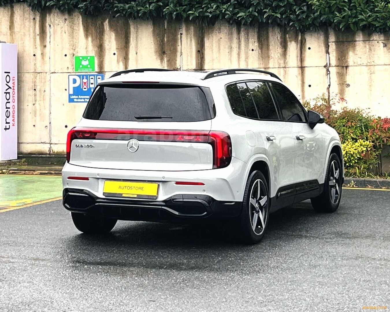 AUTOSTORE 2026 MERCEDES GLB 200AMG+ GECE PAKETİ Burmester%20KDV 7