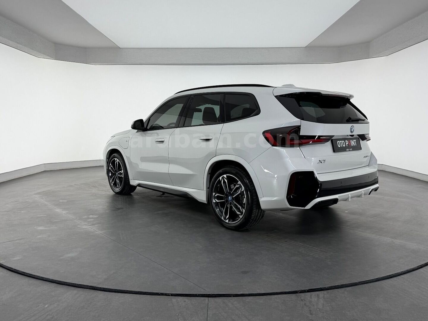 otomobil BMW X1 1.5 xDrive 25e M Sport 6
