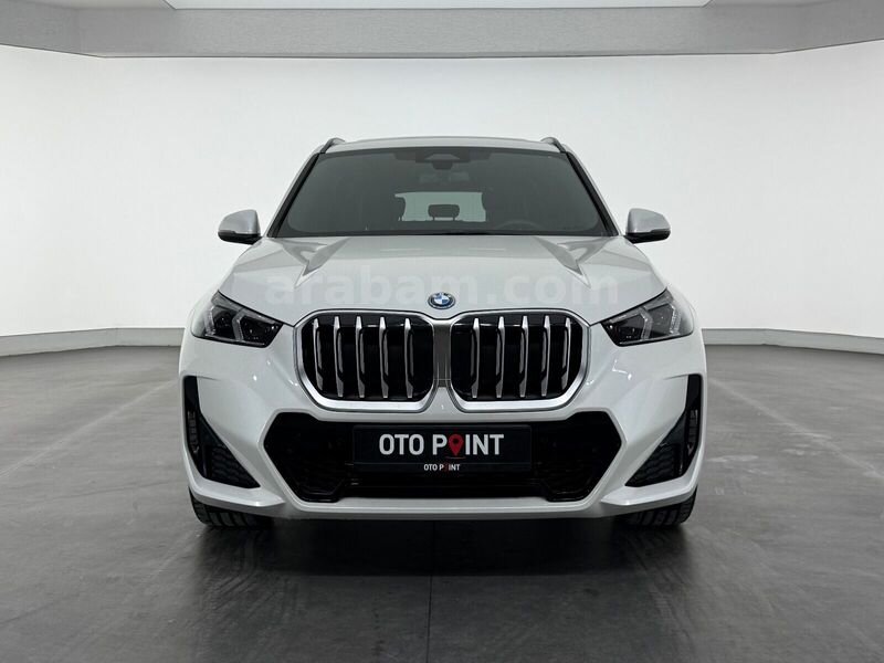 otomobil BMW X1 1.5 xDrive 25e M Sport 1