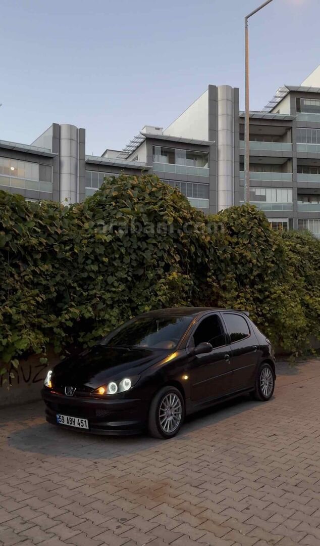 Sahibinden Peugeot 206 1.4 Feline 2005 Model 3