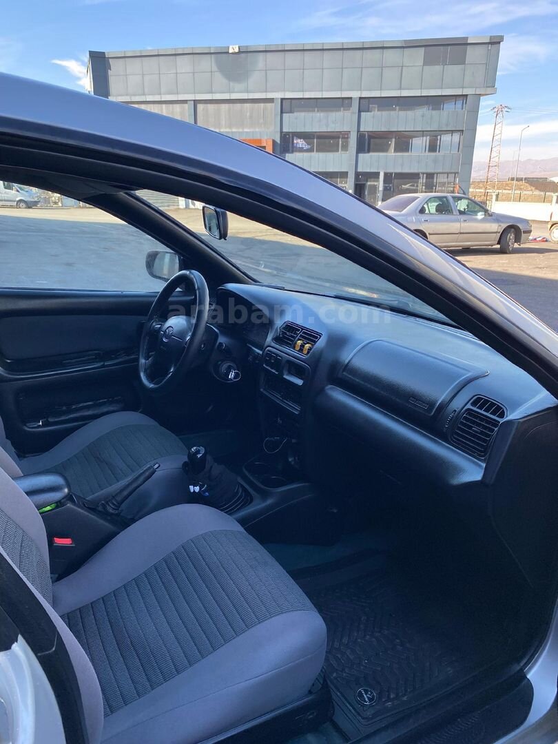 Sahibinden Mazda Lantis 1.8 1998 Model Erzurum 300.000 km Gri 4