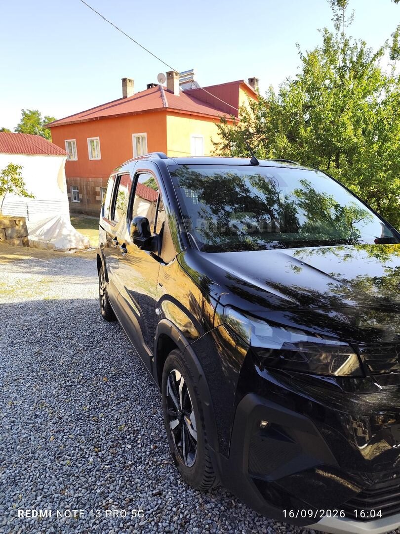 Sahibinden Peugeot Rifter 1.5 BlueHDI GT 2025 Model Muş 20.750 km Siyah 2