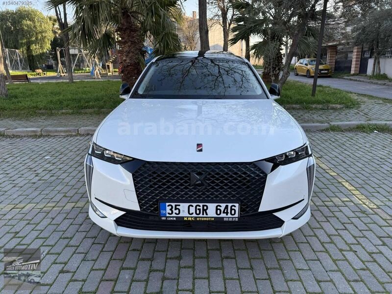 Galeriden DS Automobiles DS4 1.5 BlueHDi Performance Line 2023 Model İzmir 27.000 km Beyaz