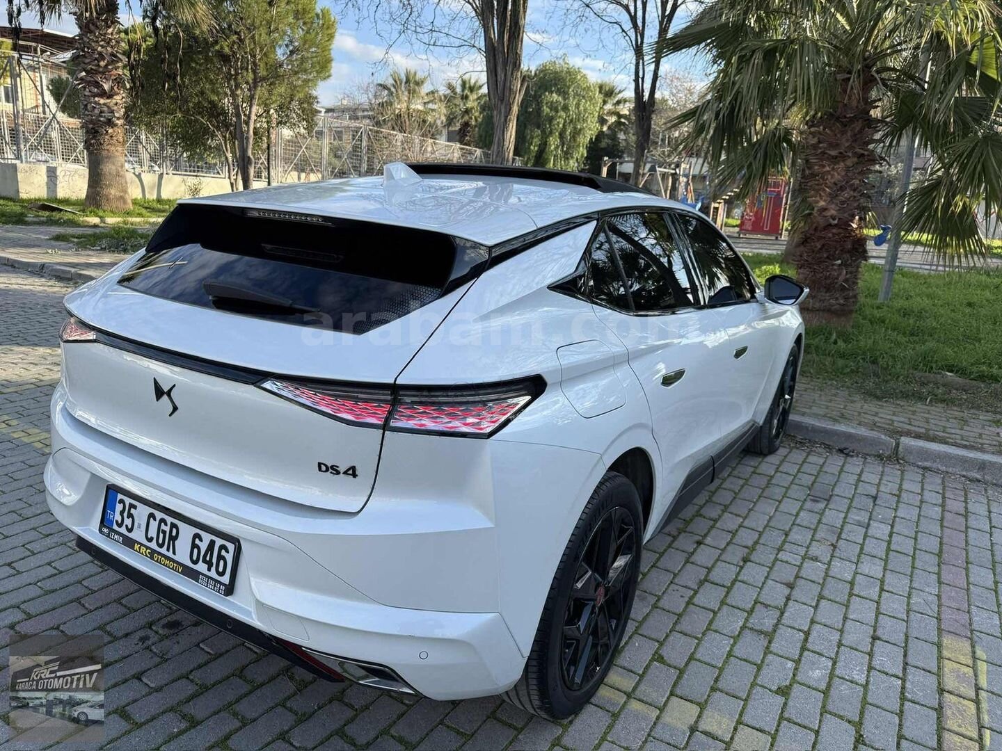 Galeriden DS Automobiles DS4 1.5 BlueHDi Performance Line 2023 Model İzmir 27.000 km Beyaz 7